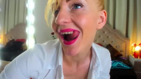 Alisa online show from September 21, 2025, 10:33 pm