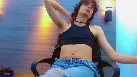 ethan online show from April 7, 2026, 1:11 pm