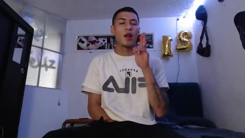 sr_porn01 online show from January 9, 2025, 6:47 pm