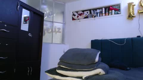 sr_porn01 online show from January 23, 2025, 2:39 pm