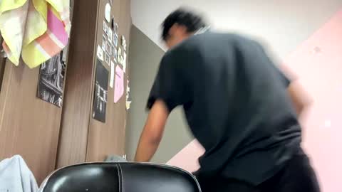 sorry mom online show from December 3, 2024, 1:43 pm