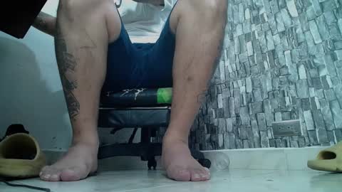 Snapshot of srfindomfeet_ chatting on January 26, 2025, 1:31 am sr master cum its my old account online show from January 26, 2025, 1:31 am
