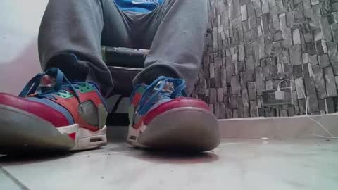 Snapshot of srfindomfeet_ chatting on March 2, 2025, 4:53 pm sr master cum its my old account online show from March 2, 2025, 4:53 pm