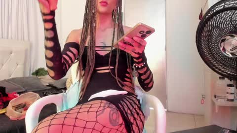 Srta. Fox online show from December 3, 2024, 4:17 pm