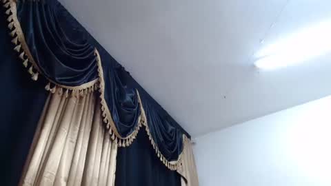 Snapshot of srta_luciana chatting on February 22, 2025, 3:03 pm . . online show from February 22, 2025, 3:03 pm