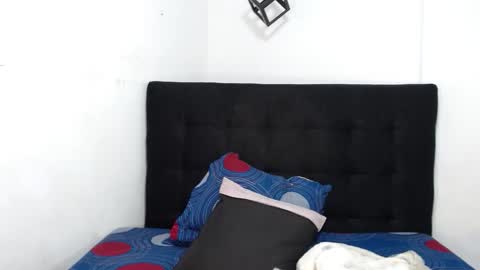 Snapshot of srta_luciana chatting on March 3, 2026, 12:11 pm . . online show from March 3, 2026, 12:11 pm