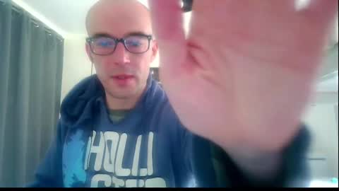 ssenzo online show from January 5, 2025, 8:43 am