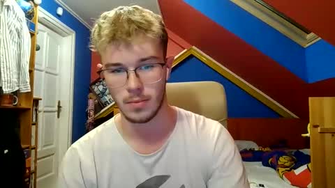 st1eve online show from December 5, 2025, 7:32 pm