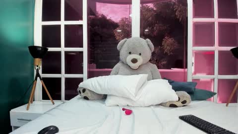 STAAR HOT online show from November 10, 2025, 12:26 pm