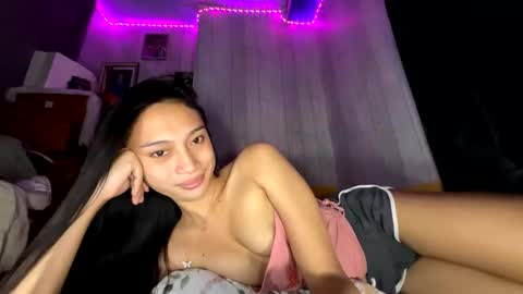 stacey_cravings online show from June 10, 2026, 2:05 pm