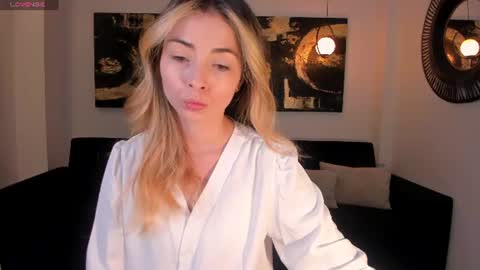 Snapshot of staceywood_ chatting on July 3, 2026, 11:05 am Stacy Woods online show from July 3, 2026, 11:05 am