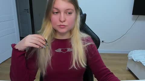 Stacy  online show from February 14, 2025, 3:58 pm