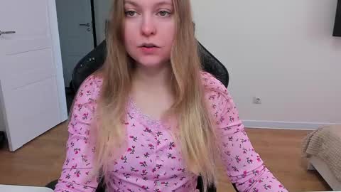 Stacy  online show from March 30, 2026, 10:38 am