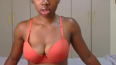 stacy_queenl online show from January 18, 2026, 1:26 pm