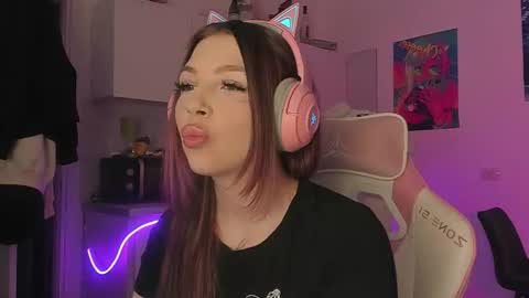 Stacy online show from November 24, 2025, 4:40 pm