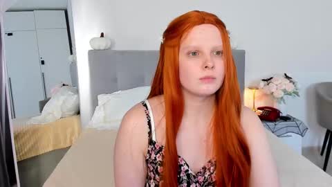 Snapshot of stacy_starrrr chatting on November 2, 2025, 5:43 am Stacy online show from November 2, 2025, 5:43 am