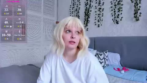 Snapshot of stacy_starrrr chatting on July 19, 2026, 12:53 pm Stacy online show from July 19, 2026, 12:53 pm