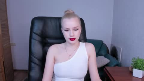 Stacy Western online show from February 12, 2026, 1:06 pm