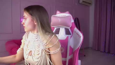 StacyEvances online show from November 29, 2025, 6:11 pm