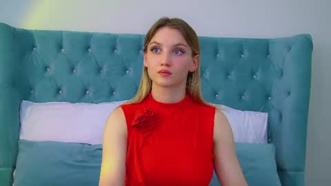 StacyEvances online show from June 26, 2026, 7:02 am