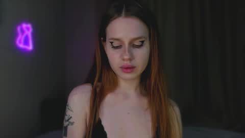 stacyloveforu online show from March 6, 2025, 5:43 pm