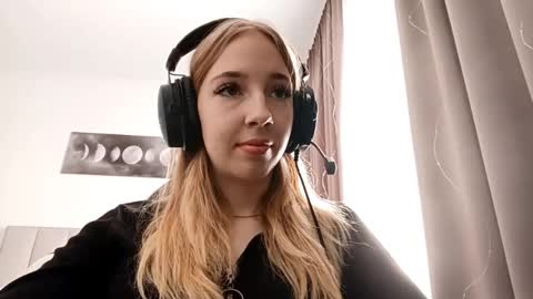 Snapshot of stacyscholle chatting on February 15, 2026, 7:51 am Mila online show from February 15, 2026, 7:51 am