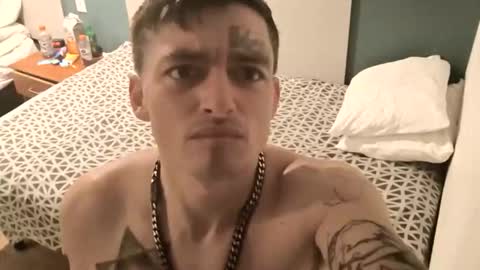 Straightupdownbad online show from November 15, 2025, 5:27 am