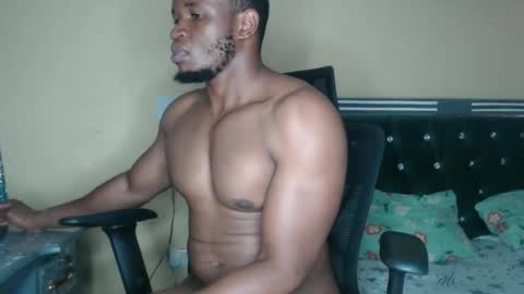 Snapshot of staminalord chatting on May 11, 2026, 10:32 am calvin online show from May 11, 2026, 10:32 am
