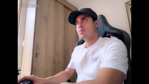 Snapshot of stan_will chatting on November 5, 2025, 12:32 am Stan online show from November 5, 2025, 12:32 am