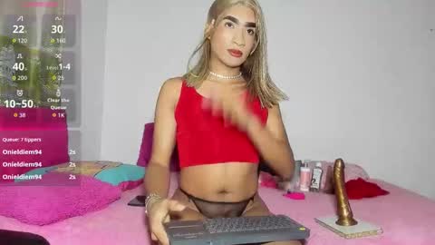 Stannly  online show from November 13, 2025, 4:11 am