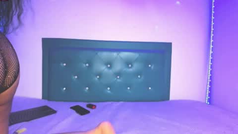 Snapshot of star_darling chatting on February 28, 2025, 1:58 am S T A R online show from February 28, 2025, 1:58 am