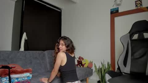 star_shooting online show from July 28, 2026, 7:39 pm