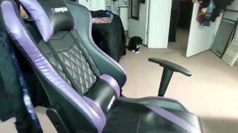 starella___saxxxton online show from February 10, 2025, 5:52 pm