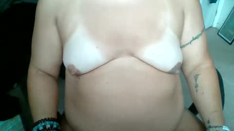 starella___saxxxton online show from September 20, 2025, 1:01 pm