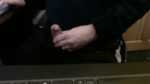 stargazer1069 online show from December 4, 2025, 9:29 am