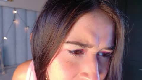 Snapshot of starrmoon__ chatting on March 31, 2026, 5:08 am M O O N online show from March 31, 2026, 5:08 am