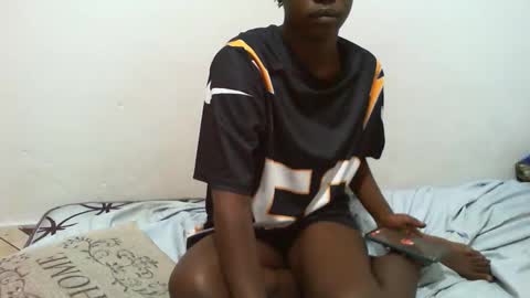 sweetgirl online show from September 17, 2025, 10:00 pm