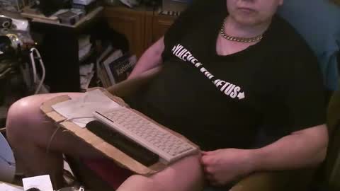Snapshot of starterxyman chatting on April 22, 2026, 4:52 pm starterxyman online show from April 22, 2026, 4:52 pm