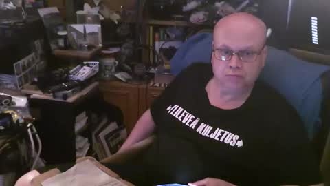 Snapshot of starterxyman chatting on May 11, 2026, 1:11 am starterxyman online show from May 11, 2026, 1:11 am