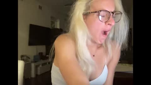 Stassiethatsororitygirl online show from October 8, 2025, 9:18 am