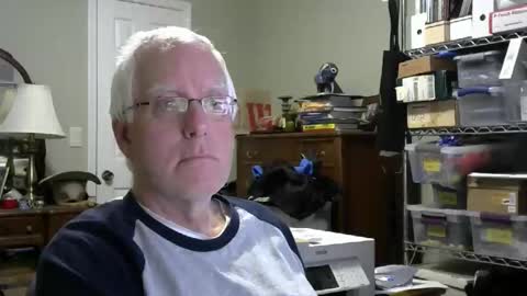 Snapshot of stasw20 chatting on October 21, 2025, 9:48 pm stasw20 online show from October 21, 2025, 9:48 pm