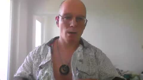 Snapshot of statisfaktion chatting on July 24, 2026, 4:38 pm statisfaktion online show from July 24, 2026, 4:38 pm