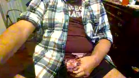 Snapshot of staysolid chatting on November 5, 2025, 8:20 pm staysolid online show from November 5, 2025, 8:20 pm