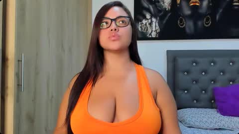 Melany online show from September 29, 2025, 3:11 am