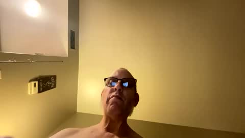 steel259373 online show from May 31, 2026, 4:53 am