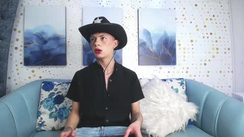 Snapshot of steev_novoa chatting on December 12, 2024, 4:48 am Steev online show from December 12, 2024, 4:48 am