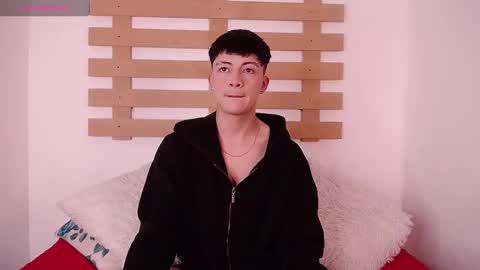 Snapshot of steev_novoa chatting on January 30, 2025, 5:19 am Steev online show from January 30, 2025, 5:19 am