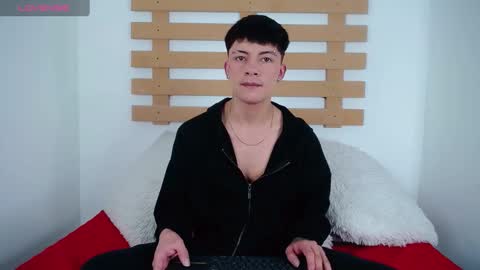 Snapshot of steev_novoa chatting on January 31, 2025, 5:51 am Steev online show from January 31, 2025, 5:51 am