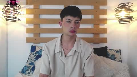 Snapshot of steev_novoa chatting on February 6, 2025, 9:53 am Steev online show from February 6, 2025, 9:53 am