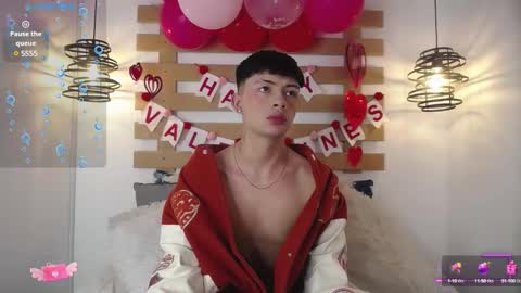 Snapshot of steev_novoa chatting on February 11, 2025, 2:02 pm Steev online show from February 11, 2025, 2:02 pm